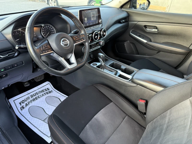 Nissan Sentra SR* CarFax* АвтоКредит* (ЦЕНА ДО БГ), снимка 8 - Автомобили и джипове - 53260791