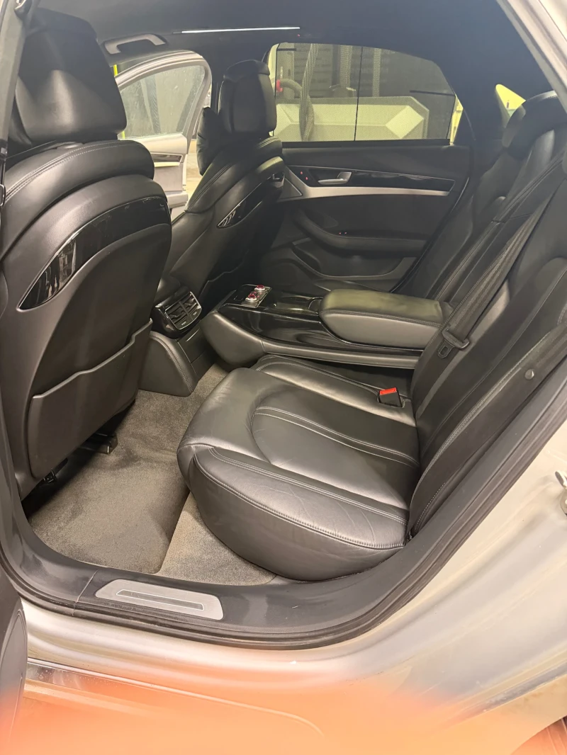 Audi A8, снимка 8 - Автомобили и джипове - 53289675