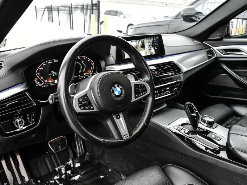 BMW 550 * xDrive * CARFAX * ЦЕНА ДО БГ, снимка 12 - Автомобили и джипове - 53455575