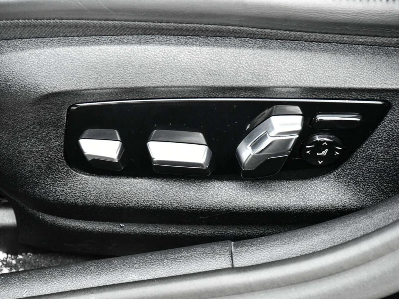 BMW 550 * xDrive * CARFAX * ЦЕНА ДО БГ, снимка 16 - Автомобили и джипове - 53455575