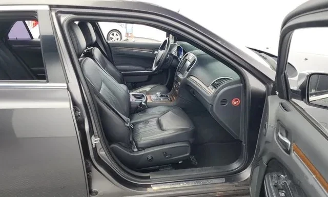 Chrysler 300c 3.6 91000км - изображение 9