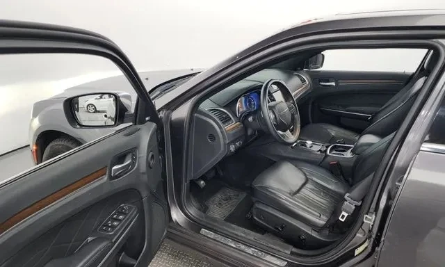 Chrysler 300c 3.6 91000км - изображение 8