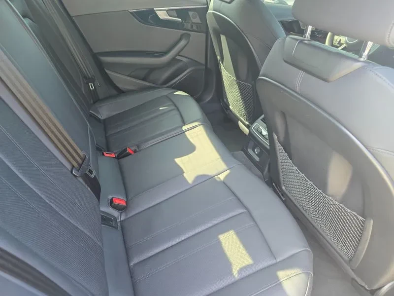 Audi A4 35 Tdi Quattro Premium, снимка 12 - Автомобили и джипове - 56514951