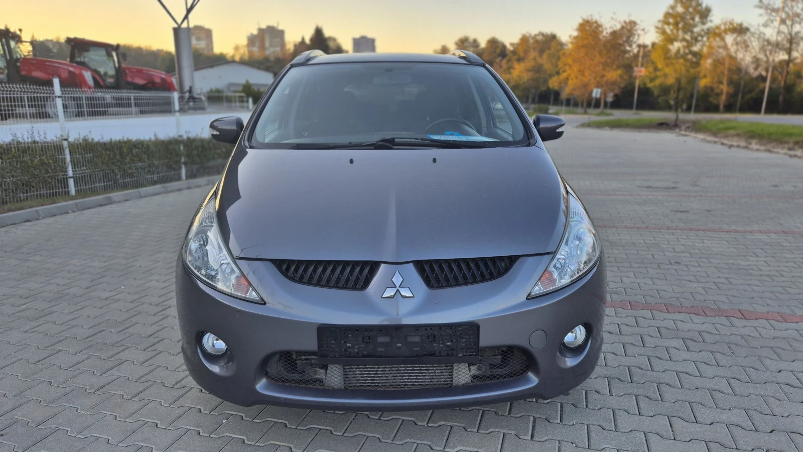 Mitsubishi Grandis 2.0TDI - изображение 4