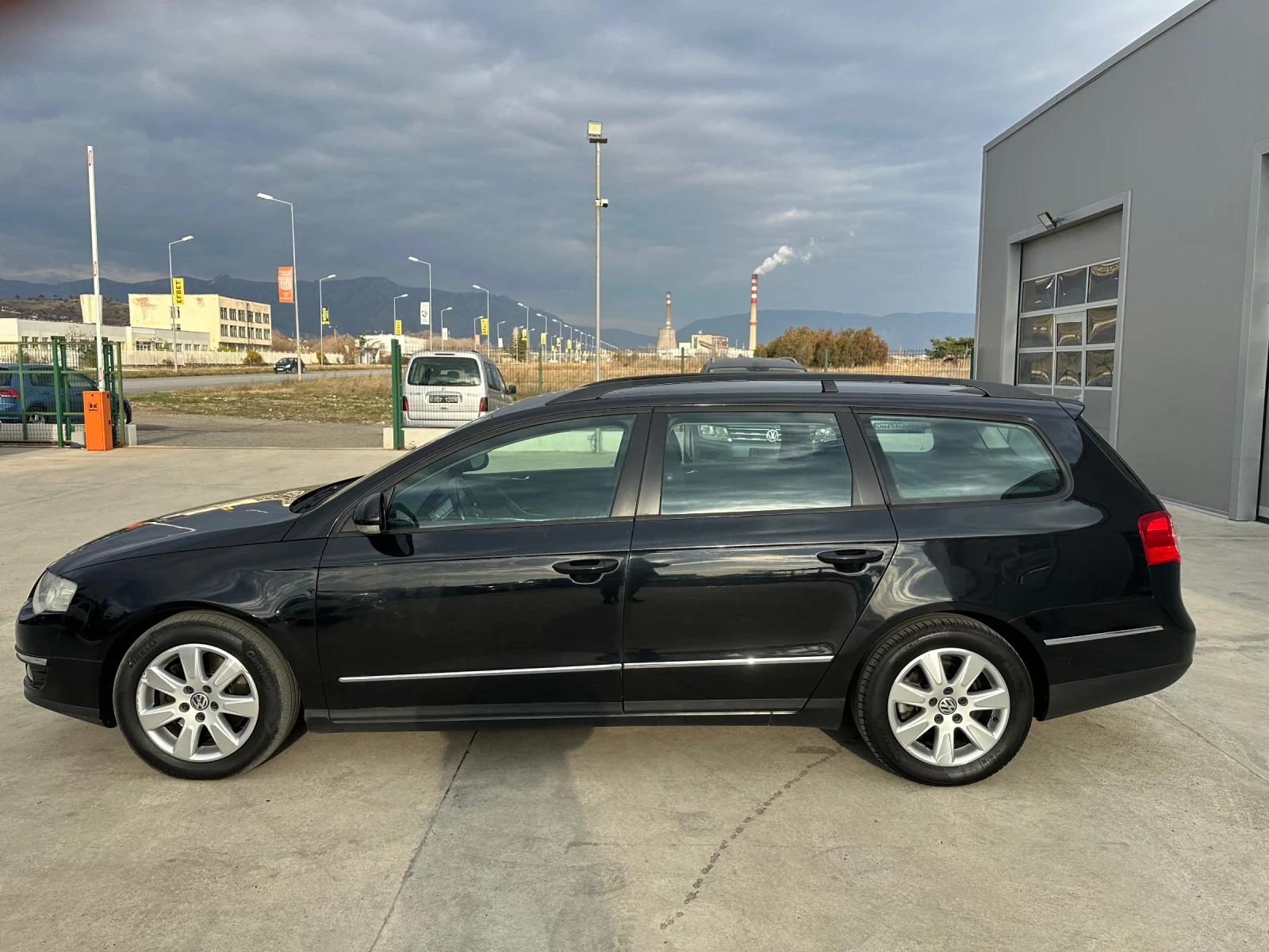 VW Passat 2.0TDI HIGHLINE - изображение 8