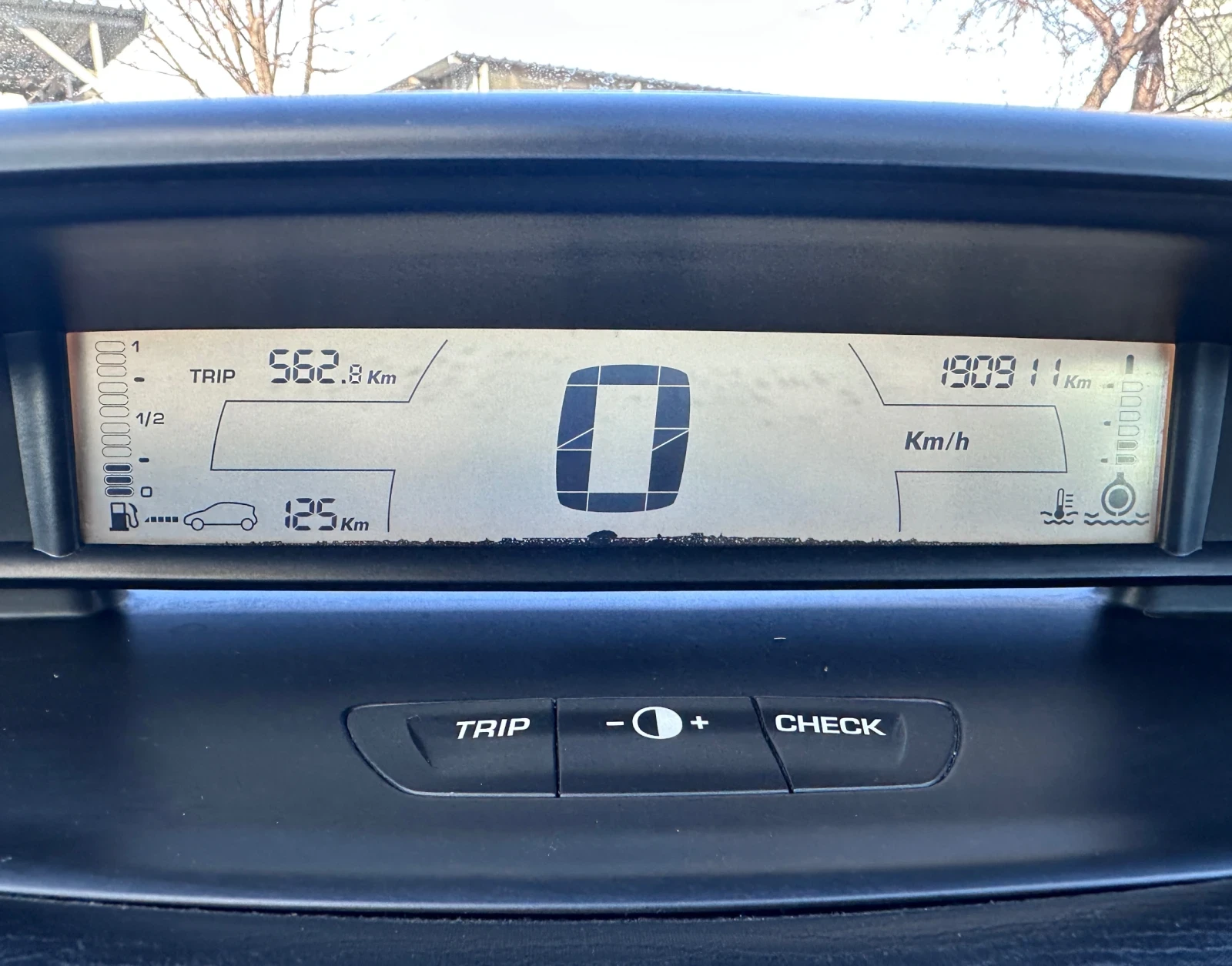 Citroen C4 1.4i -  | Mobile.bg   15