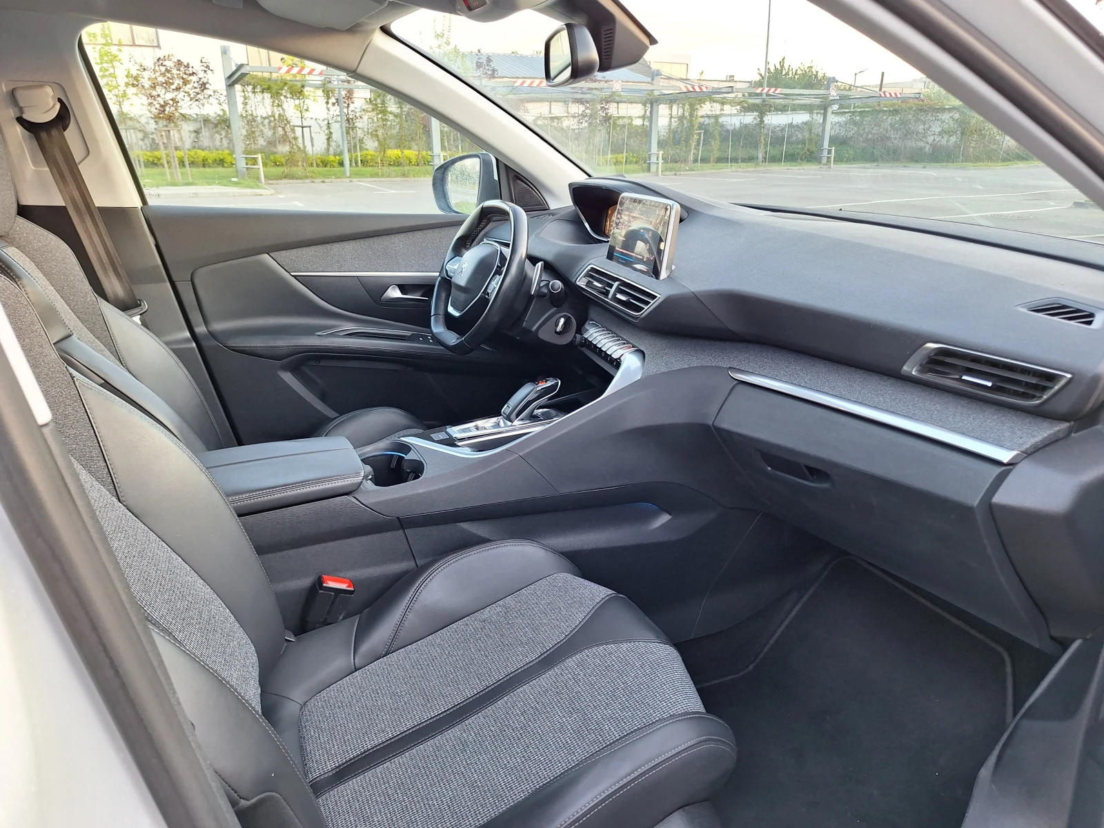 Peugeot 3008 NEW ALLURE 1.2 e-THP 130 EAT6  - изображение 9