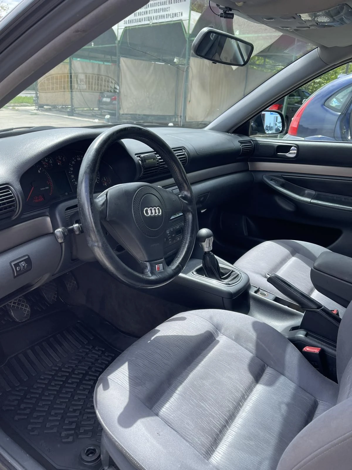 Audi A4 1.9 - изображение 8