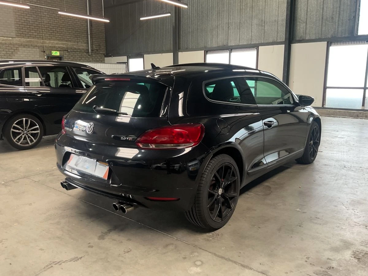 VW Scirocco 2.0TSI 200кс. - изображение 2