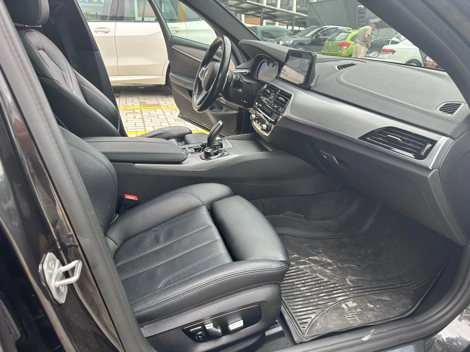 BMW 540 i xDrive | 70хил км | M Sport - изображение 8