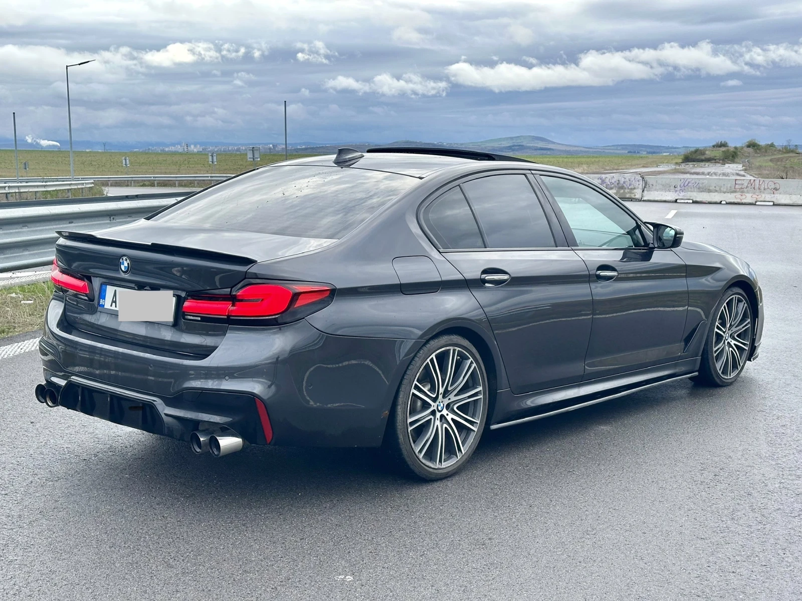 BMW 540 i xDrive | 70хил км | M Sport - изображение 4