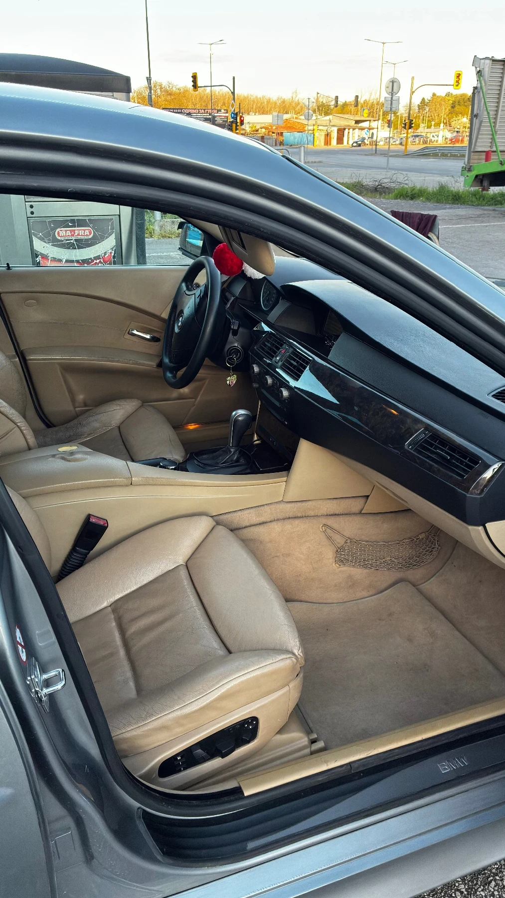 BMW 530 2.5 177кс, снимка 11 - Автомобили и джипове - 53904719