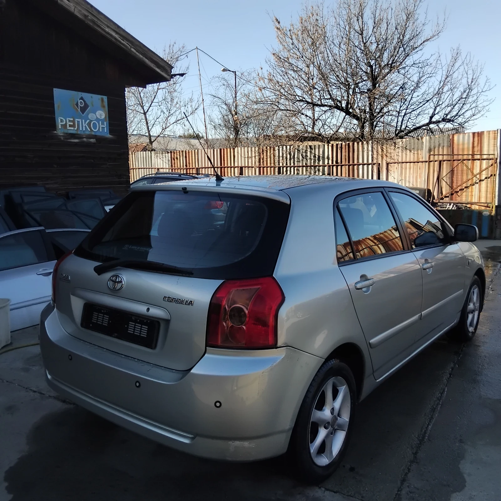 Toyota Corolla Corola 1.4 бензин ФЕЙСЛИФТ , снимка 5 - Автомобили и джипове - 54112236