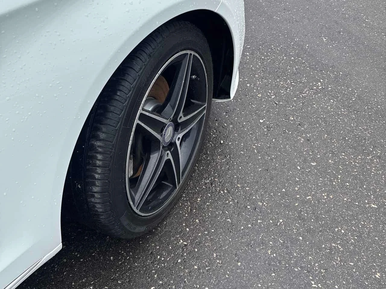 Mercedes-Benz C 300 4MATIC* DISTRONIC* 360КАМЕРИ* ПАНОРАМА* , снимка 15 - Автомобили и джипове - 54183265