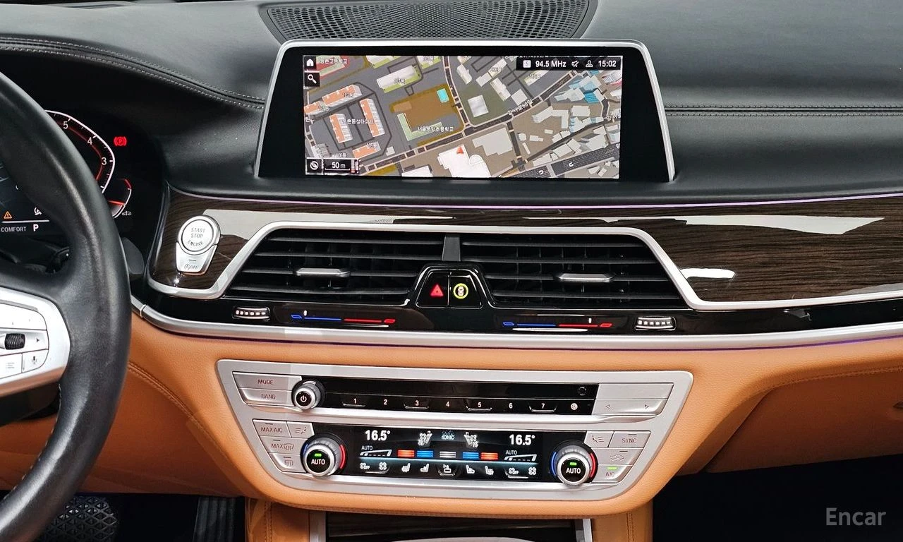 BMW 740 Li* XDRIVE* ОБДУХВАНЕ* ДИСТРОНИК* ХЕДЪП* МАСАЖ* LA, снимка 9 - Автомобили и джипове - 55960600