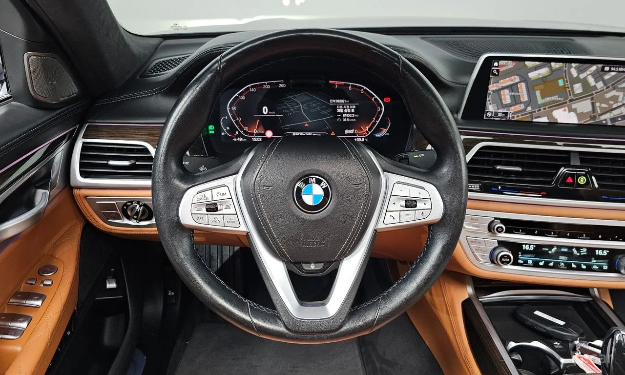 BMW 740 Li* XDRIVE* ОБДУХВАНЕ* ДИСТРОНИК* ХЕДЪП* МАСАЖ* LA, снимка 8 - Автомобили и джипове - 55960600
