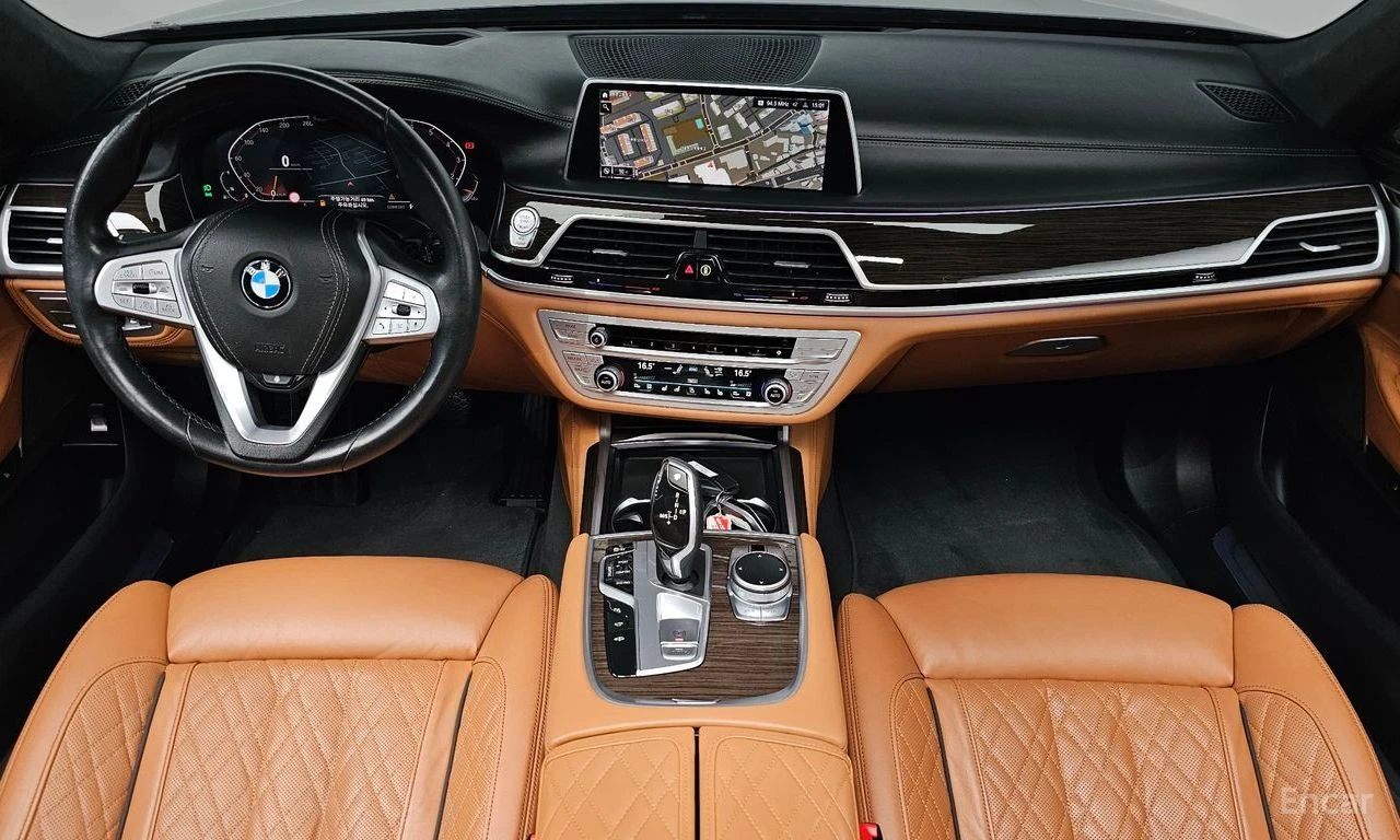 BMW 740 Li* XDRIVE* ОБДУХВАНЕ* ДИСТРОНИК* ХЕДЪП* МАСАЖ* LA, снимка 7 - Автомобили и джипове - 55960600