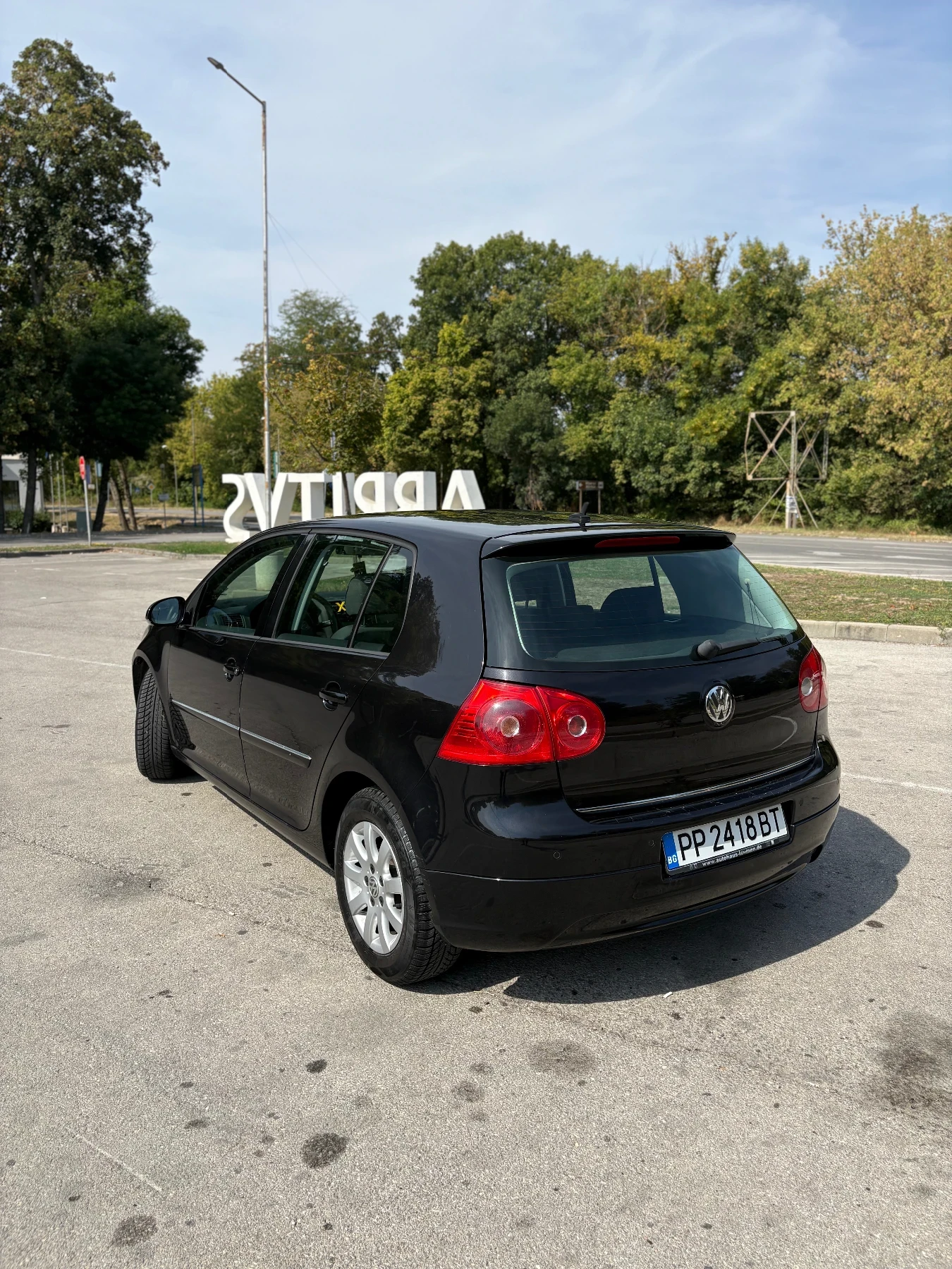 VW Golf, снимка 4 - Автомобили и джипове - 56164311