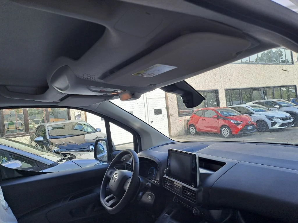 Toyota Proace City ����� ��� | Mobile.bg � ����������� 5