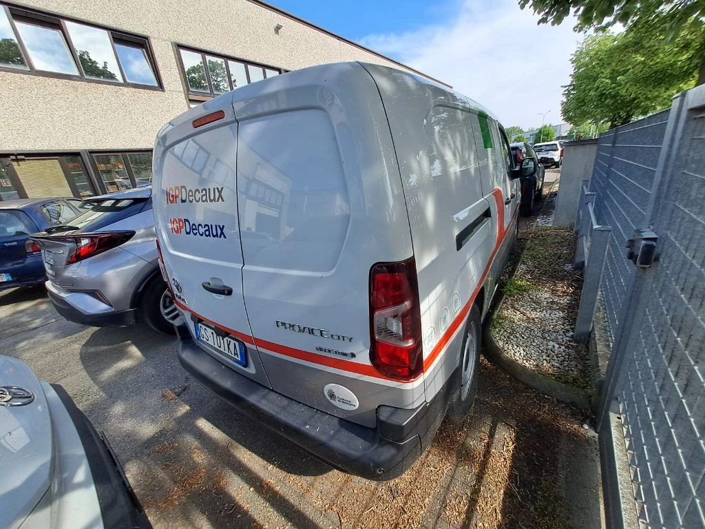 Toyota Proace City ����� ��� | Mobile.bg � ����������� 8