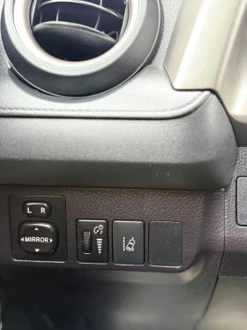 Toyota Rav4 LE, снимка 17