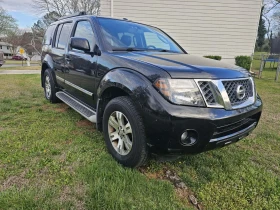 Nissan Pathfinder 2012 Silver Edition, снимка 1