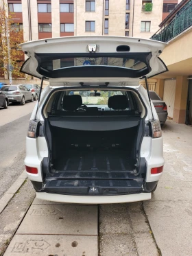 Mitsubishi Outlander 2.4i 4x4 Автоматик, снимка 7