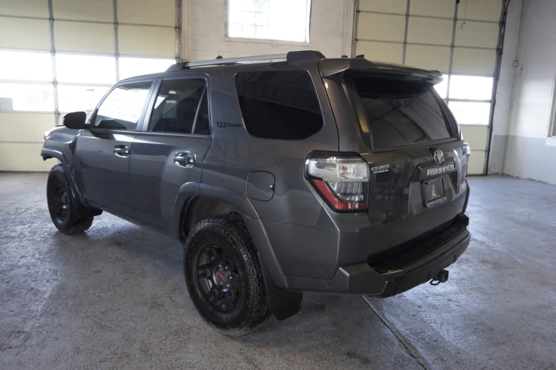 Toyota 4runner TRD Pro, снимка 4 - Автомобили и джипове - 48143977