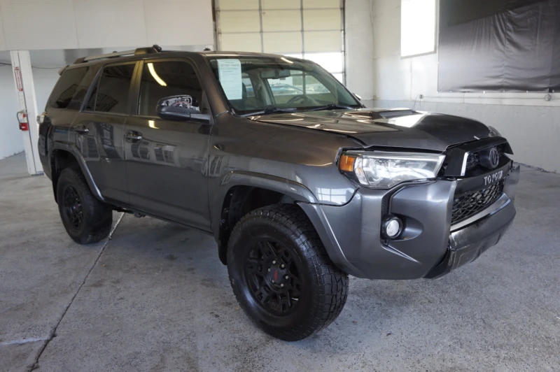 Toyota 4runner TRD Pro, снимка 1 - Автомобили и джипове - 48143977