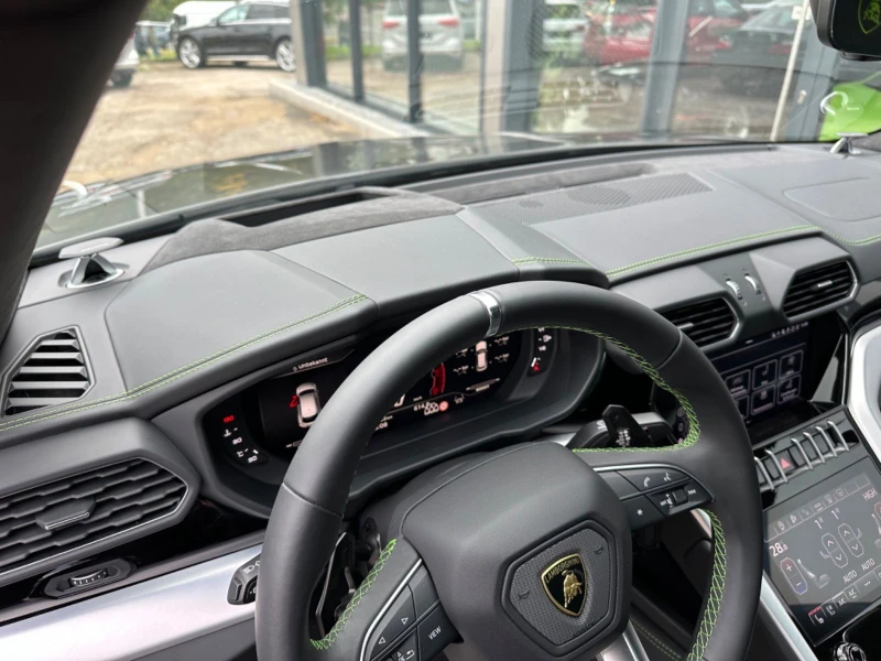 Lamborghini Urus S/ CERAMIC/ STYLE/ B&O/ 360/ HEAD UP/ PANO/ 23/ , снимка 11 - Автомобили и джипове - 49181916