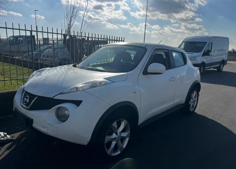 Nissan Juke, снимка 1 - Автомобили и джипове - 49378094