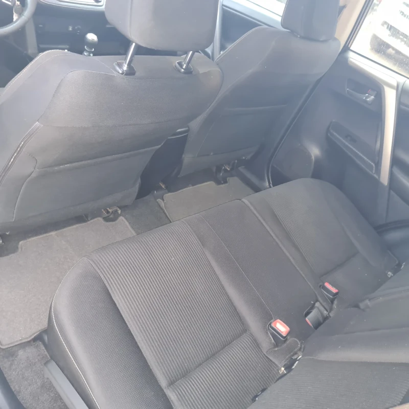 Toyota Rav4, снимка 9 - Автомобили и джипове - 52091242