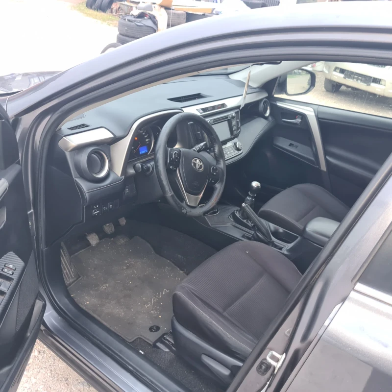 Toyota Rav4, снимка 10 - Автомобили и джипове - 52091242
