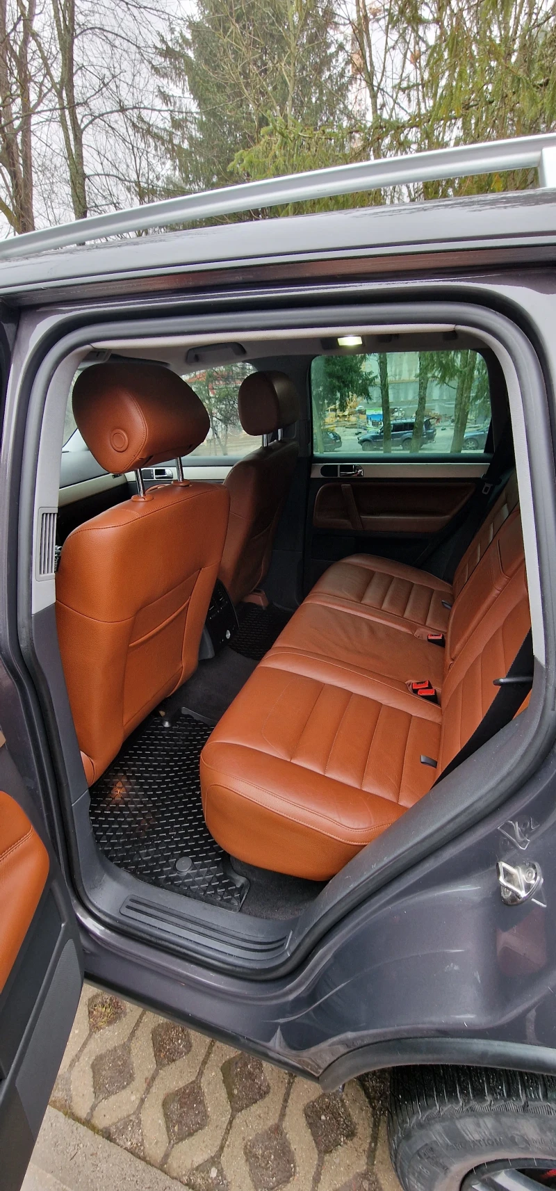 VW Touareg 3.0 TDI, снимка 9 - Автомобили и джипове - 53360703