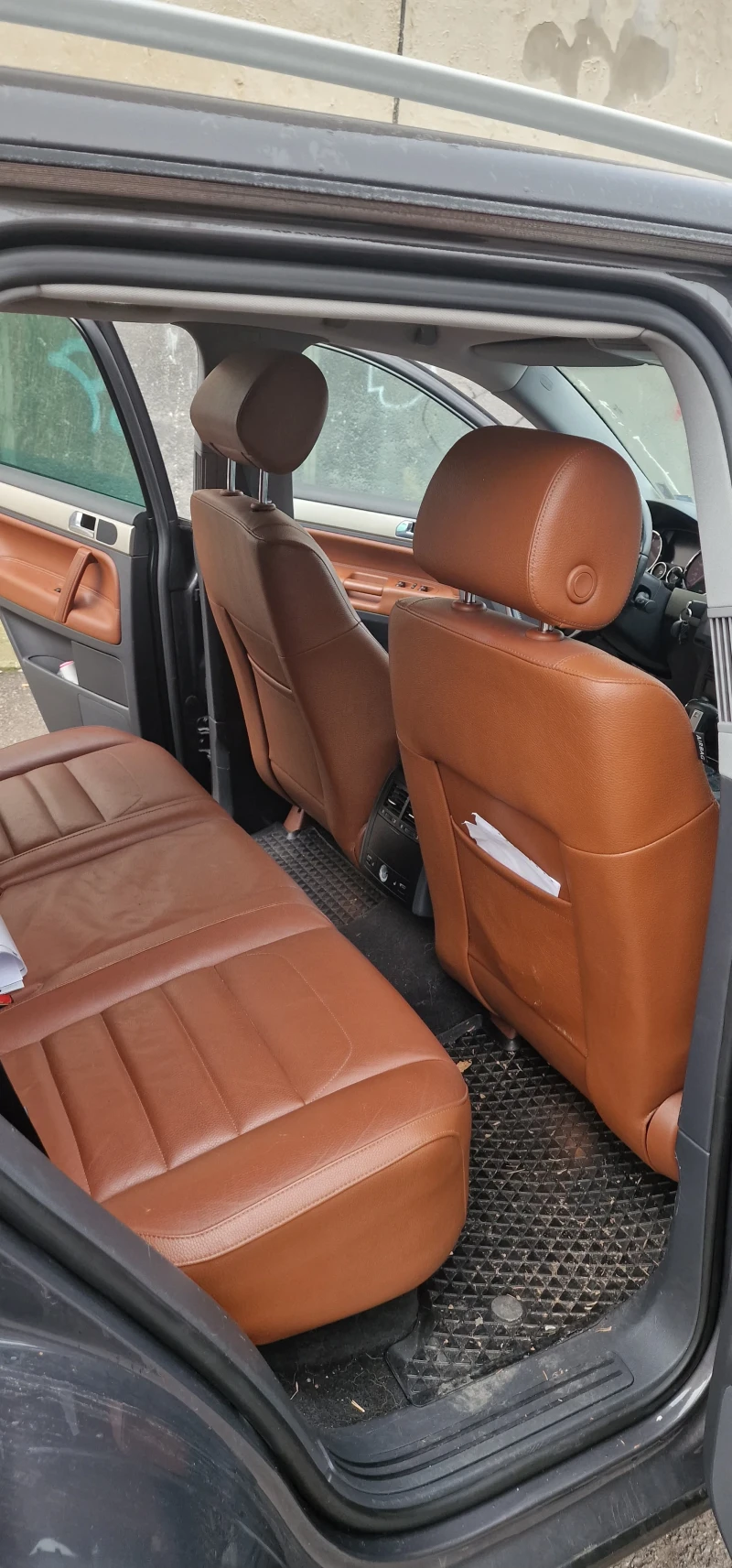 VW Touareg 3.0 TDI, снимка 7 - Автомобили и джипове - 53254186