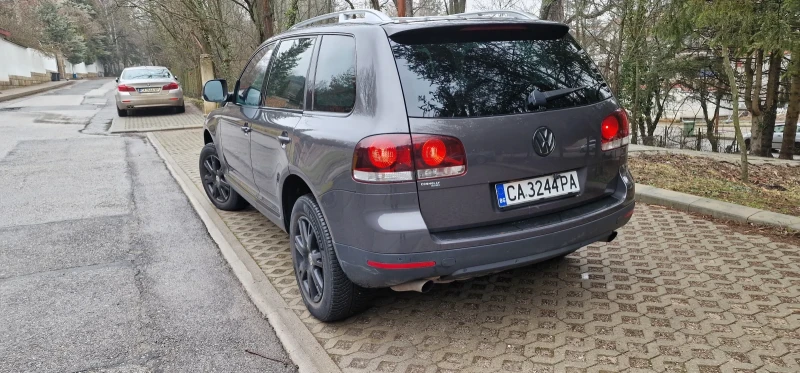 VW Touareg 3.0 TDI, снимка 4 - Автомобили и джипове - 53360703