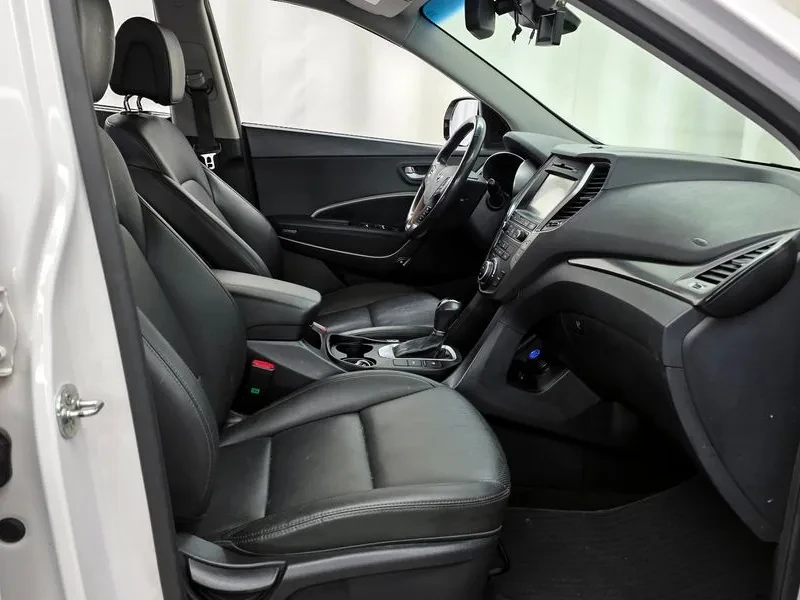 Hyundai Santa fe 2.0, снимка 11 - Автомобили и джипове - 54871474