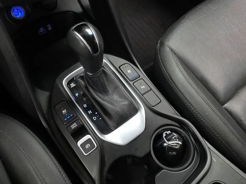 Hyundai Santa fe 2.0, снимка 9 - Автомобили и джипове - 54871474