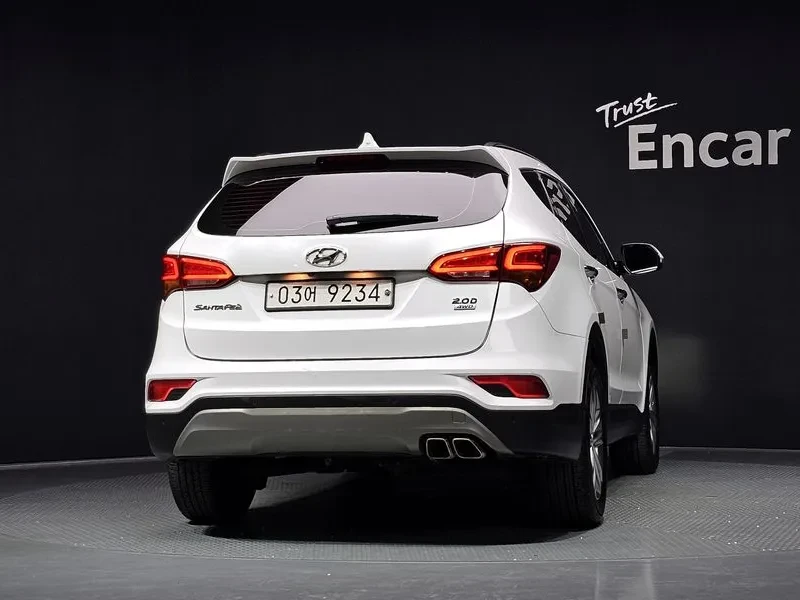 Hyundai Santa fe 2.0, снимка 4 - Автомобили и джипове - 54871474
