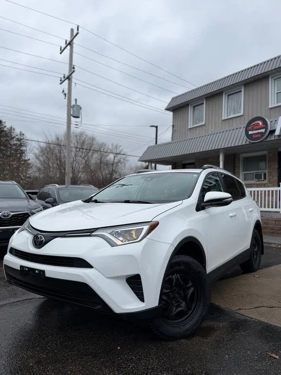 Toyota Rav4 LE, снимка 2 - Автомобили и джипове - 54711496