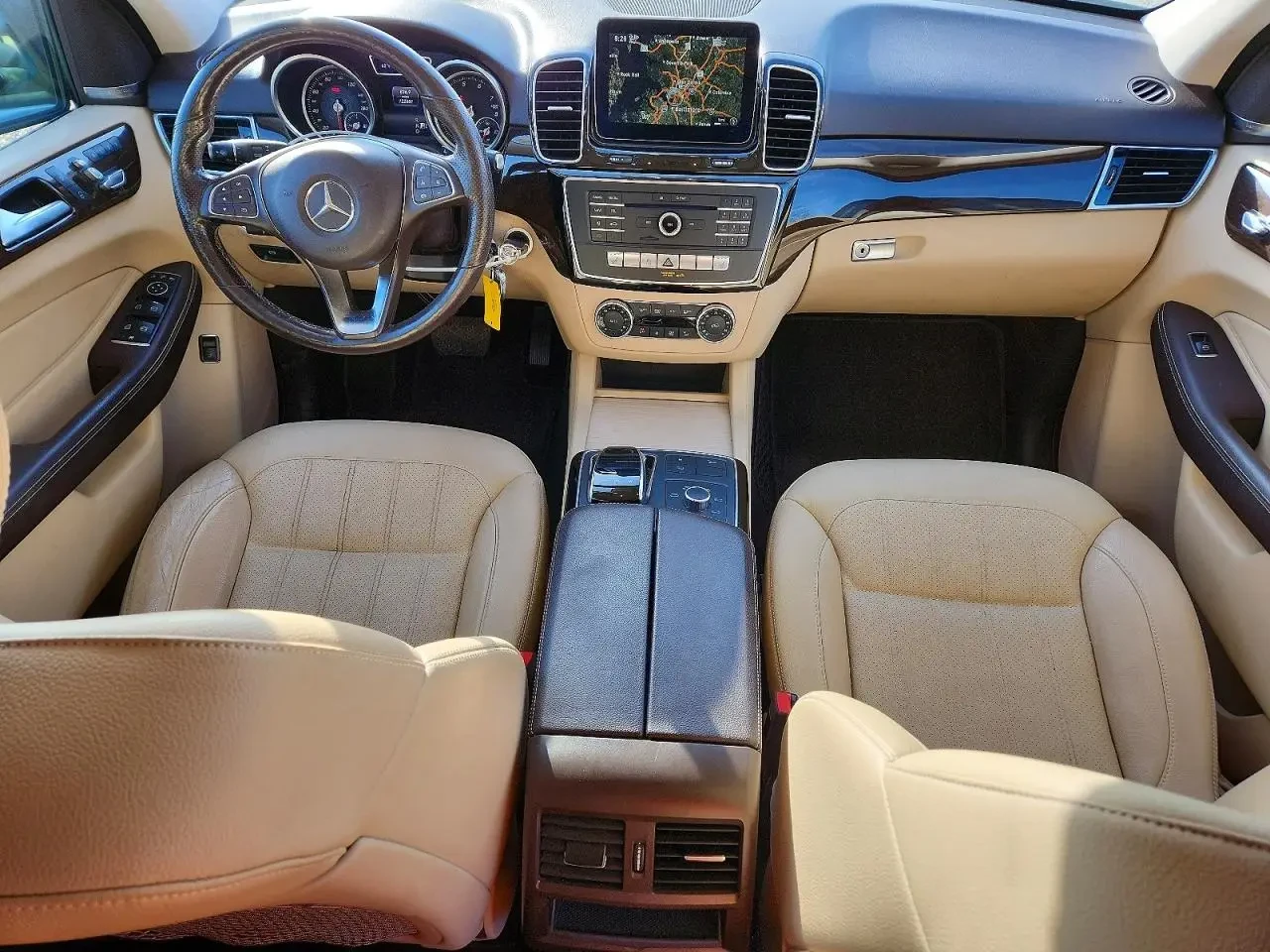 Mercedes-Benz GLE 350 4MATIC, снимка 8 - Автомобили и джипове - 54414551