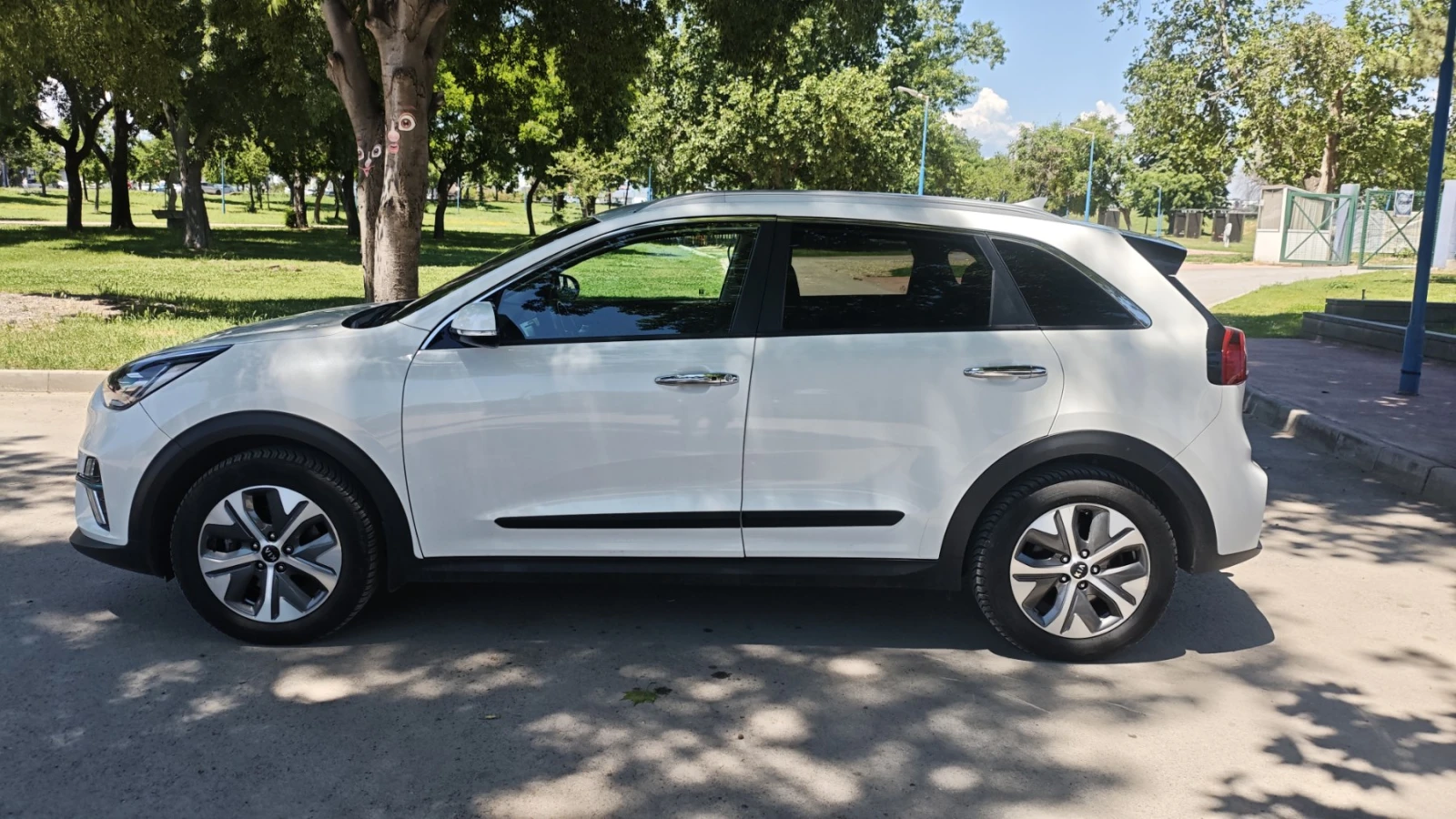 Kia Niro EV (e-Niro), снимка 2 - Автомобили и джипове - 54771324