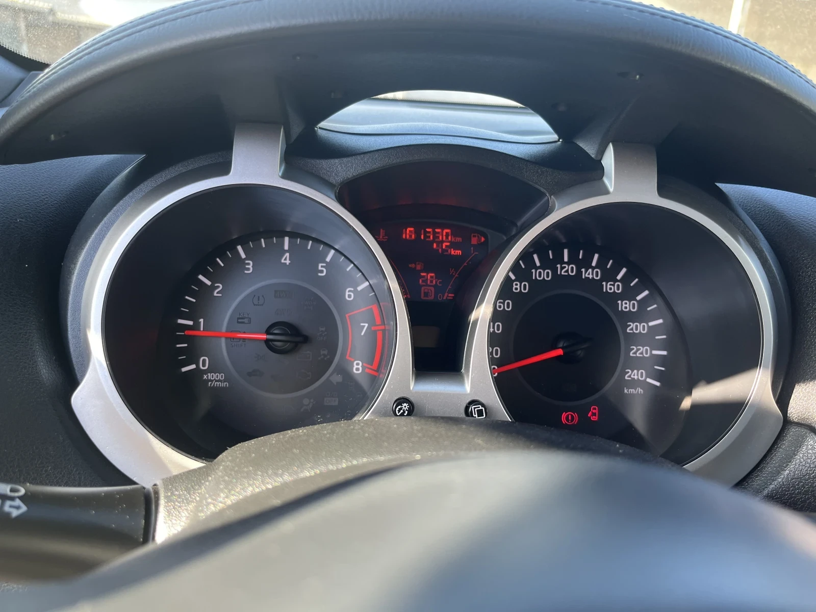 Nissan Juke, снимка 7 - Автомобили и джипове - 54725684