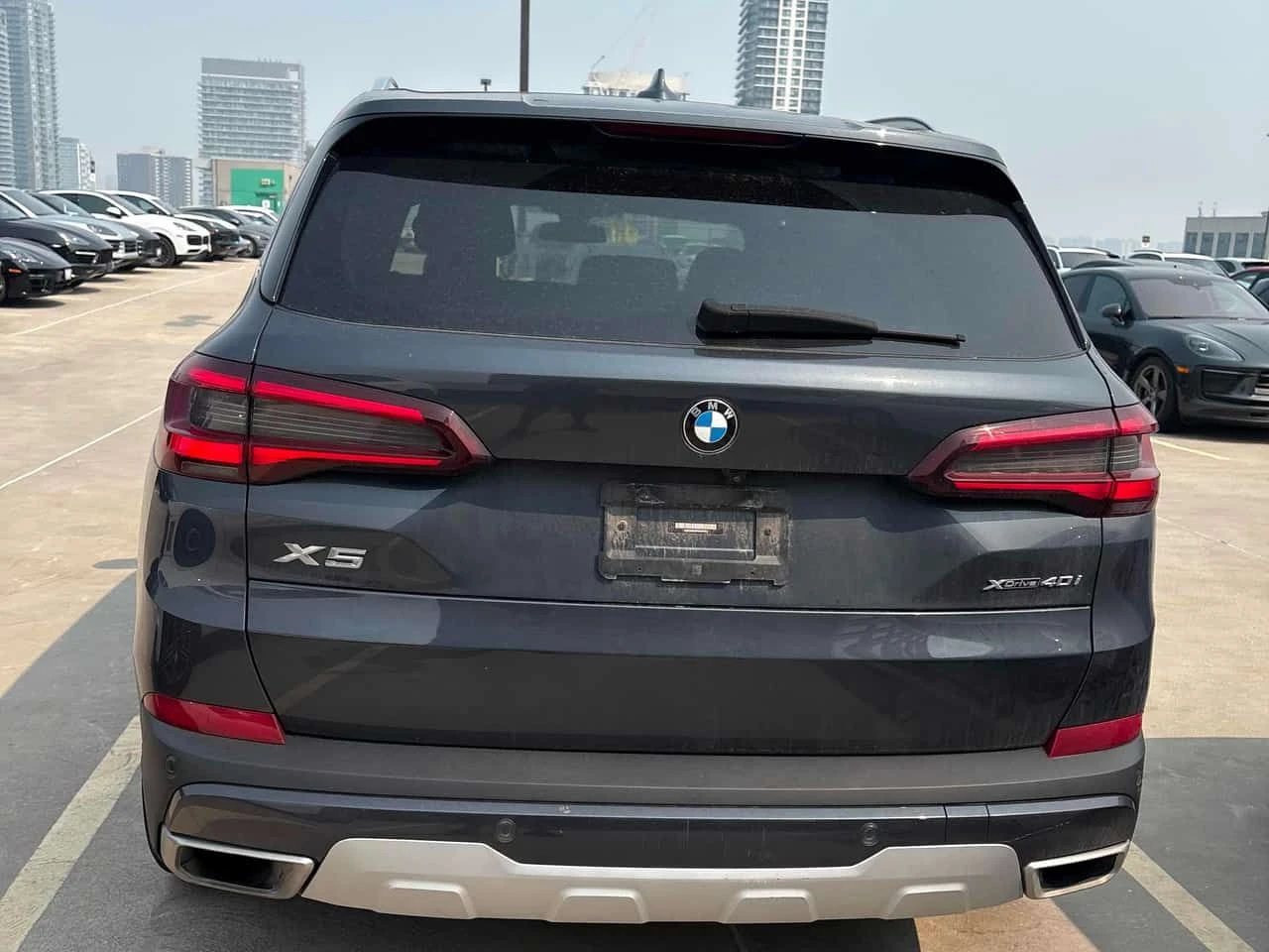 BMW X5 * xDrive40i * CARFAX * БЕЗ ПЪРВОНАЧАЛНА ВНОСКА, снимка 4 - Автомобили и джипове - 55317907