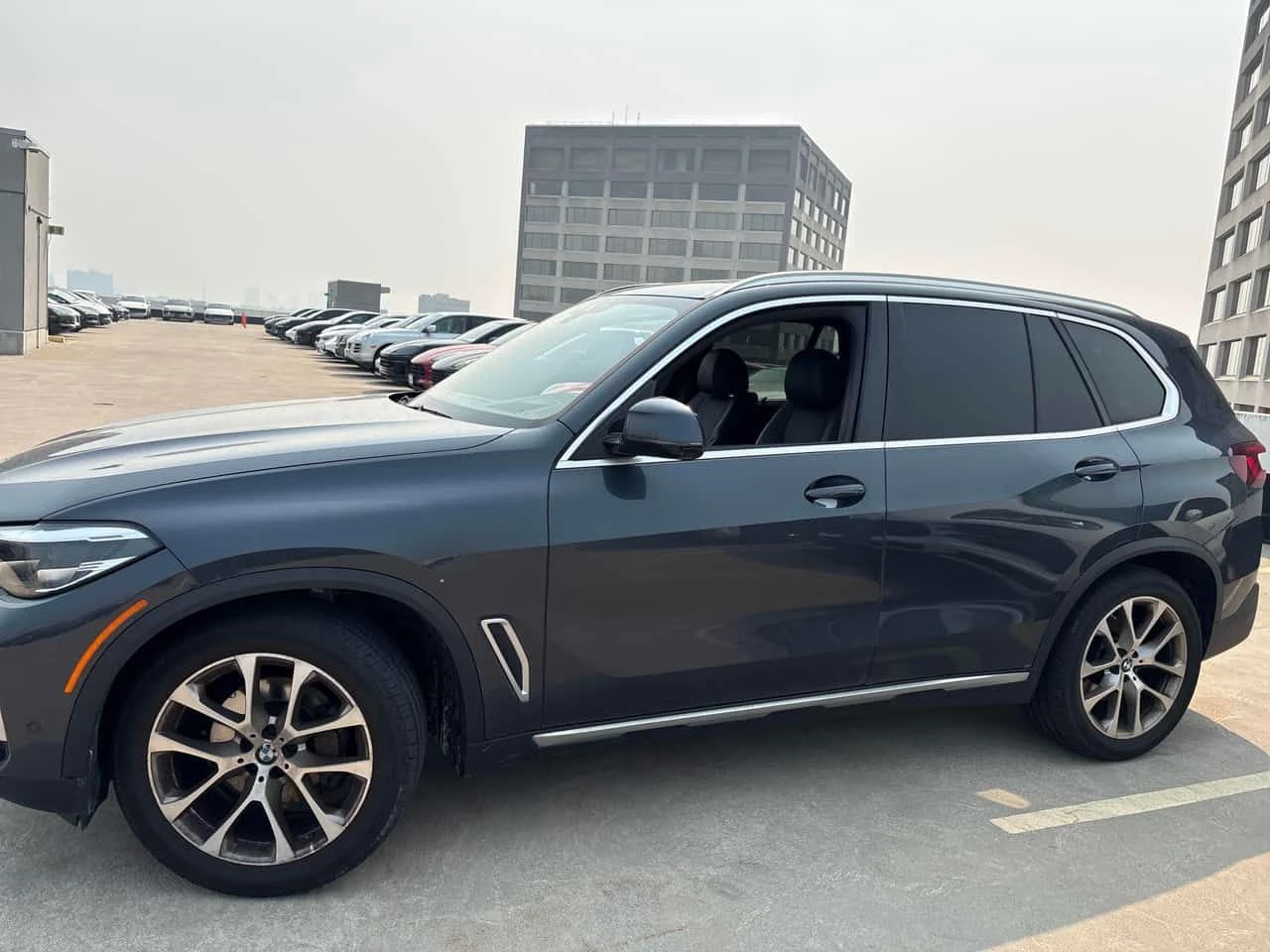 BMW X5 * xDrive40i * CARFAX * БЕЗ ПЪРВОНАЧАЛНА ВНОСКА, снимка 2 - Автомобили и джипове - 55317907