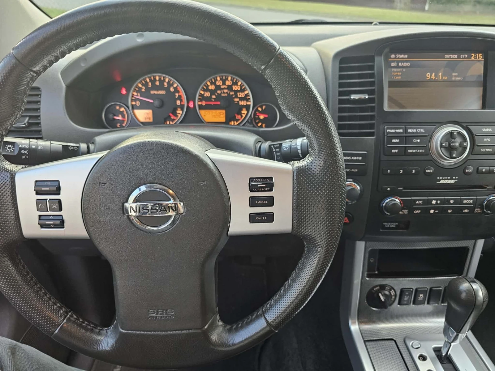 Nissan Pathfinder 2012 Silver Edition, снимка 8 - Автомобили и джипове - 55358185