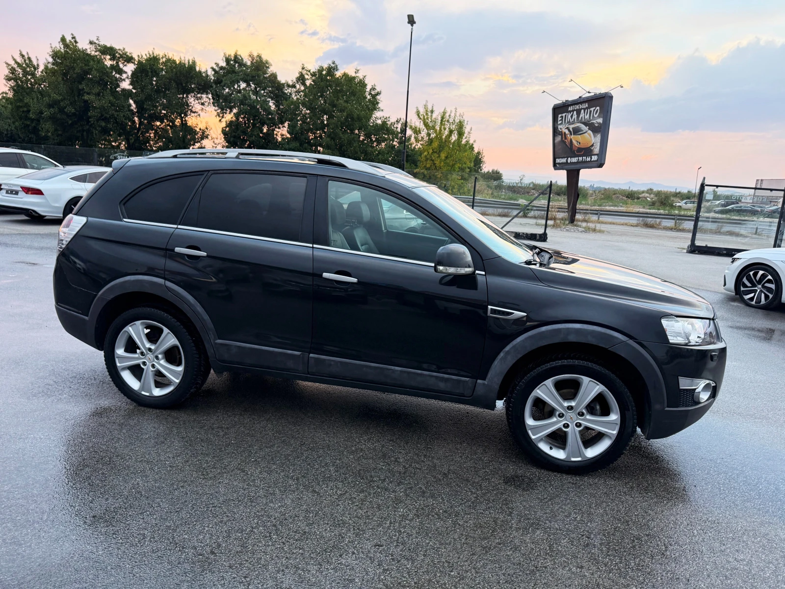 Chevrolet Captiva 7Места-Камера-4х4-Подгряване-Навигация !!, снимка 2 - Автомобили и джипове - 55841405