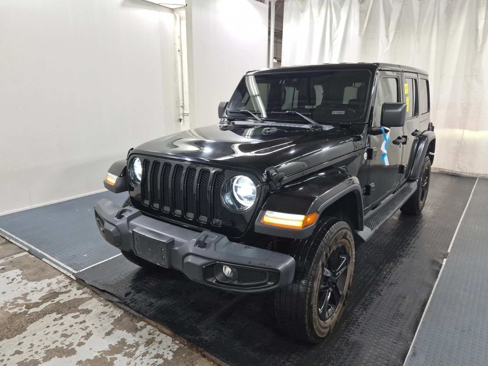 Jeep Wrangler * Sahara * АВТОКРЕДИТ * ОТ ПРЕДСТАВИТЕЛСТВО