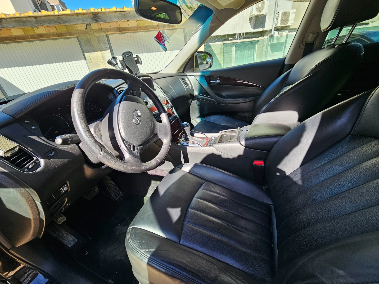 Infiniti QX50, снимка 11 - Автомобили и джипове - 56224659