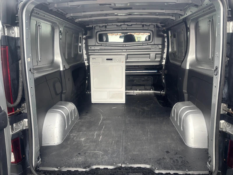 Opel Vivaro КЛИМА, снимка 7 - Бусове и автобуси - 49776062